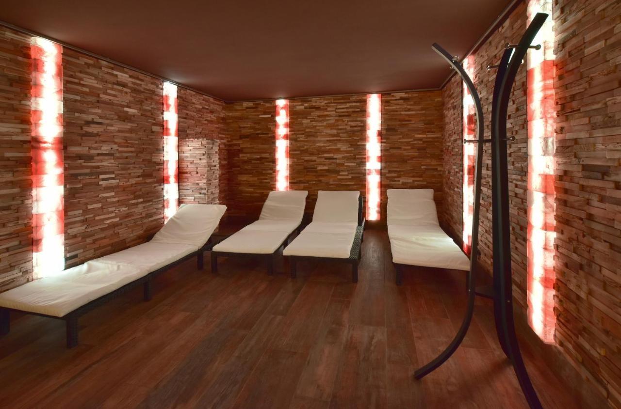 Wellness Hotel Astra Špindlerŭv Mlýn Buitenkant foto