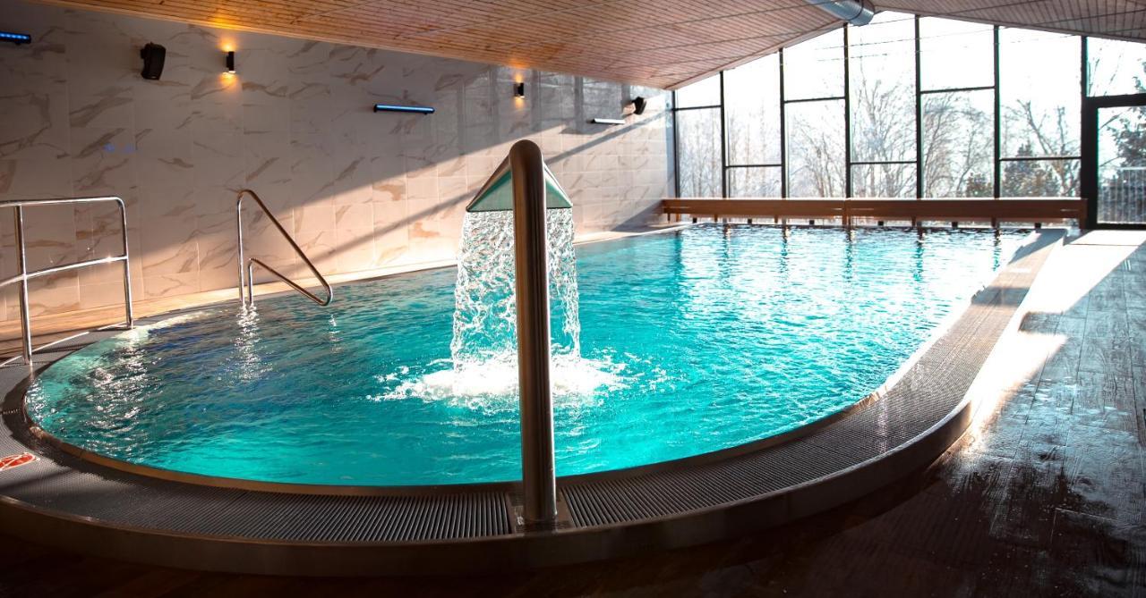 Wellness Hotel Astra Špindlerŭv Mlýn Buitenkant foto