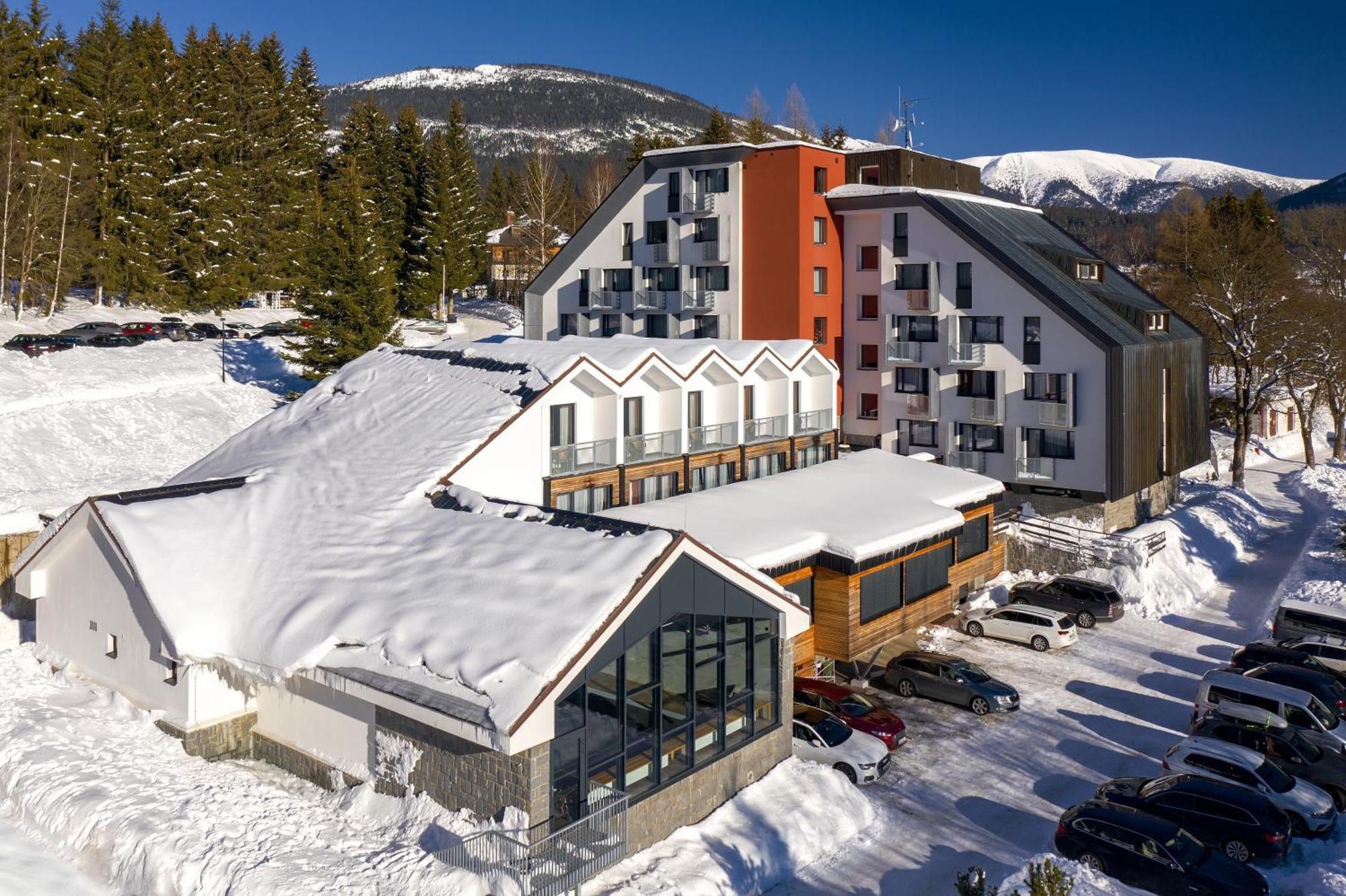 Wellness Hotel Astra Špindlerŭv Mlýn Buitenkant foto