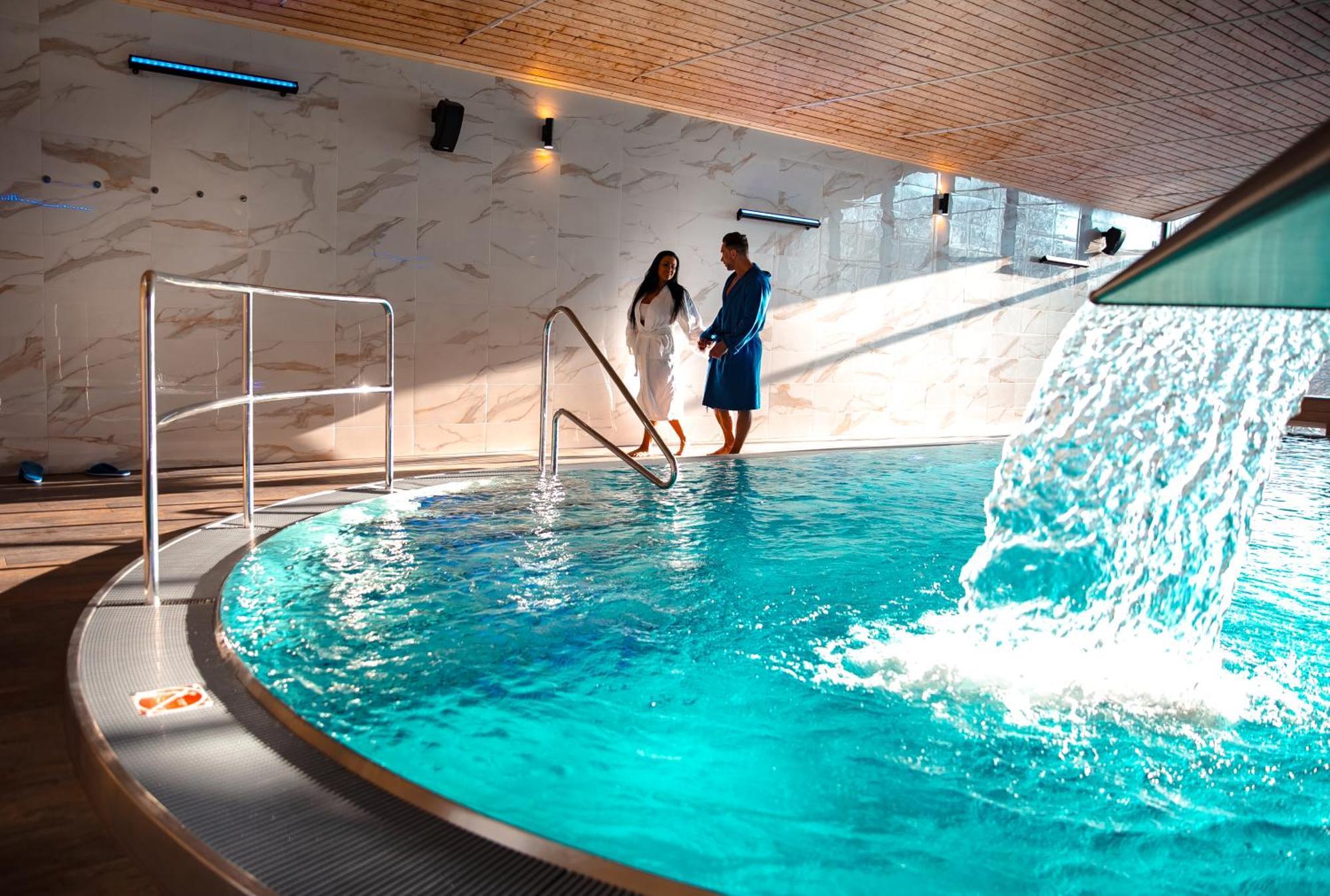 Wellness Hotel Astra Špindlerŭv Mlýn Buitenkant foto